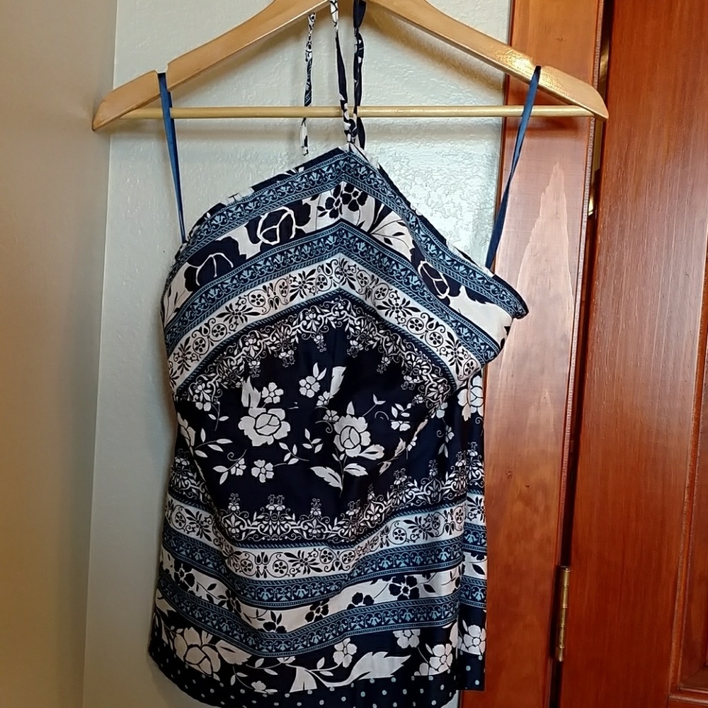 Cute patterned halter blouse